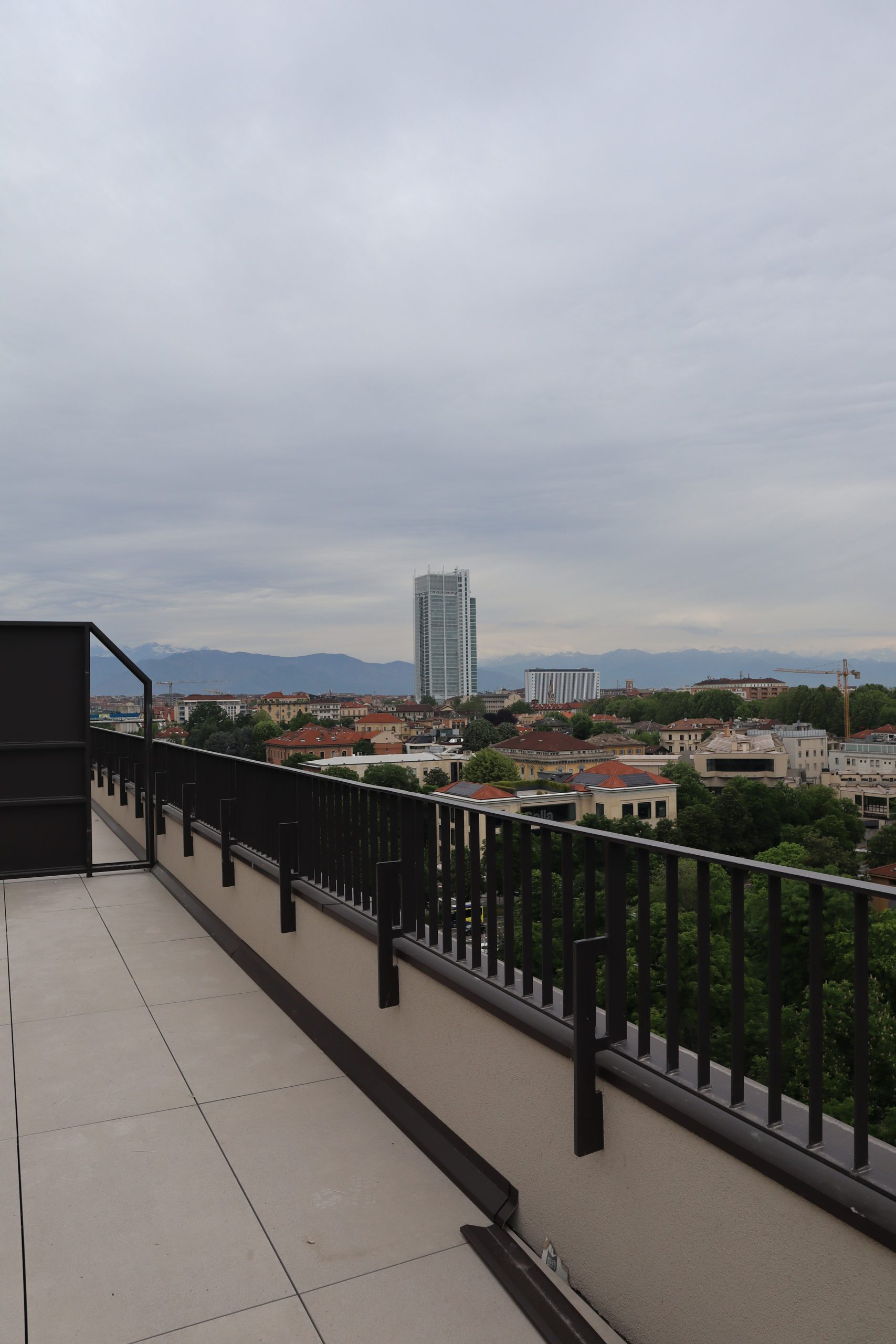 terrazza palazzo contemporaneo